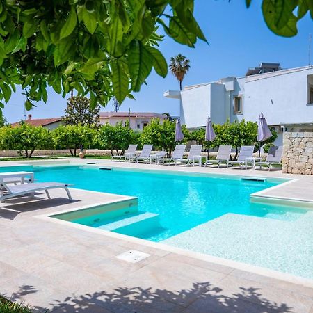 Villa Venera Fontane Bianche Charme Apartments ภายนอก รูปภาพ