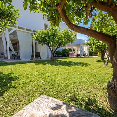 Villa Venera Fontane Bianche Charme Apartments ภายนอก รูปภาพ