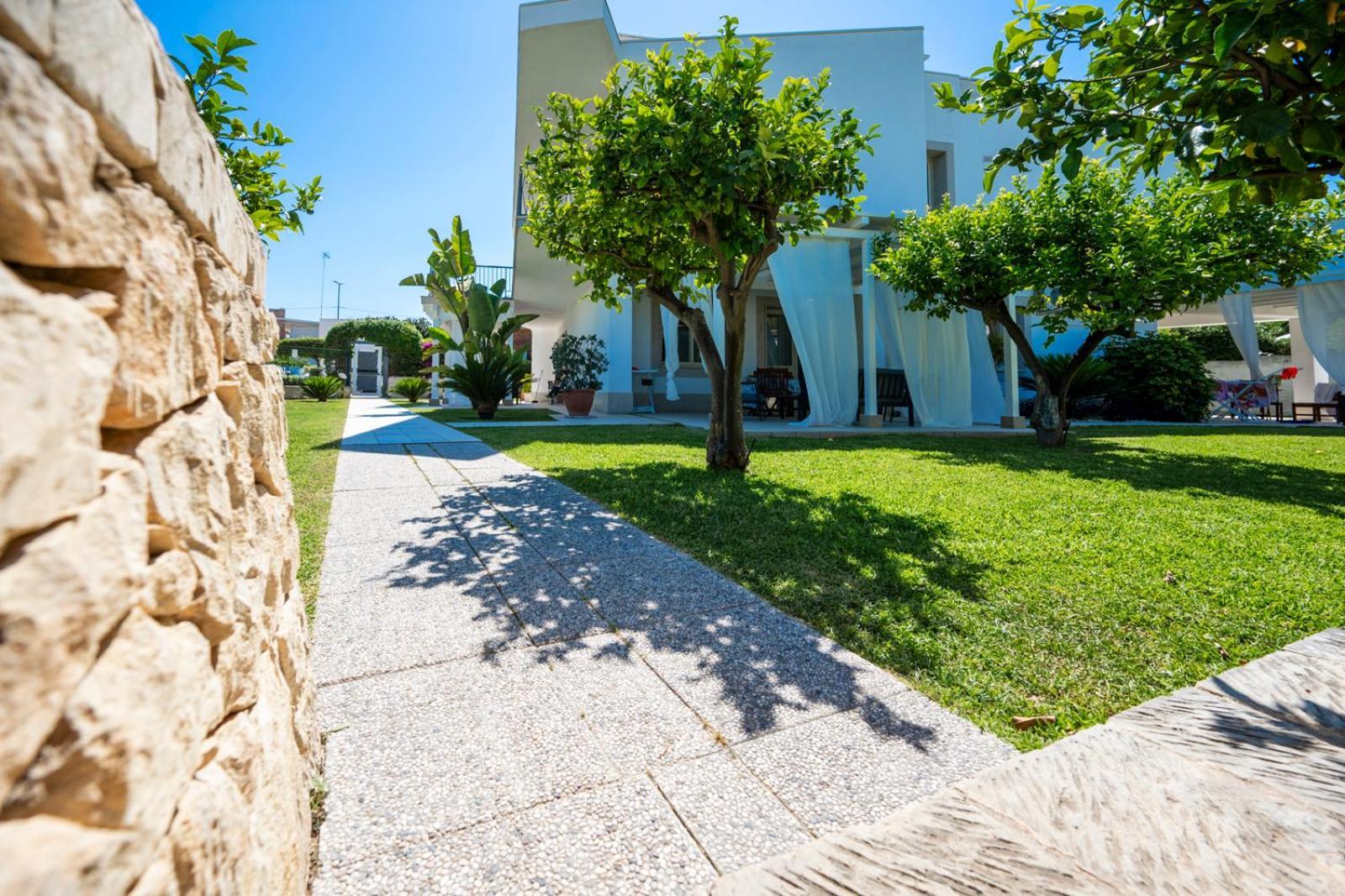 Villa Venera Fontane Bianche Charme Apartments ภายนอก รูปภาพ