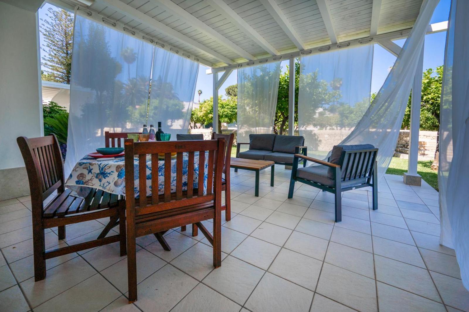 Villa Venera Fontane Bianche Charme Apartments ภายนอก รูปภาพ